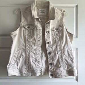 🍁CLOSET CLEAROUT🍁 Sonoma Cream Colored Denim Vest